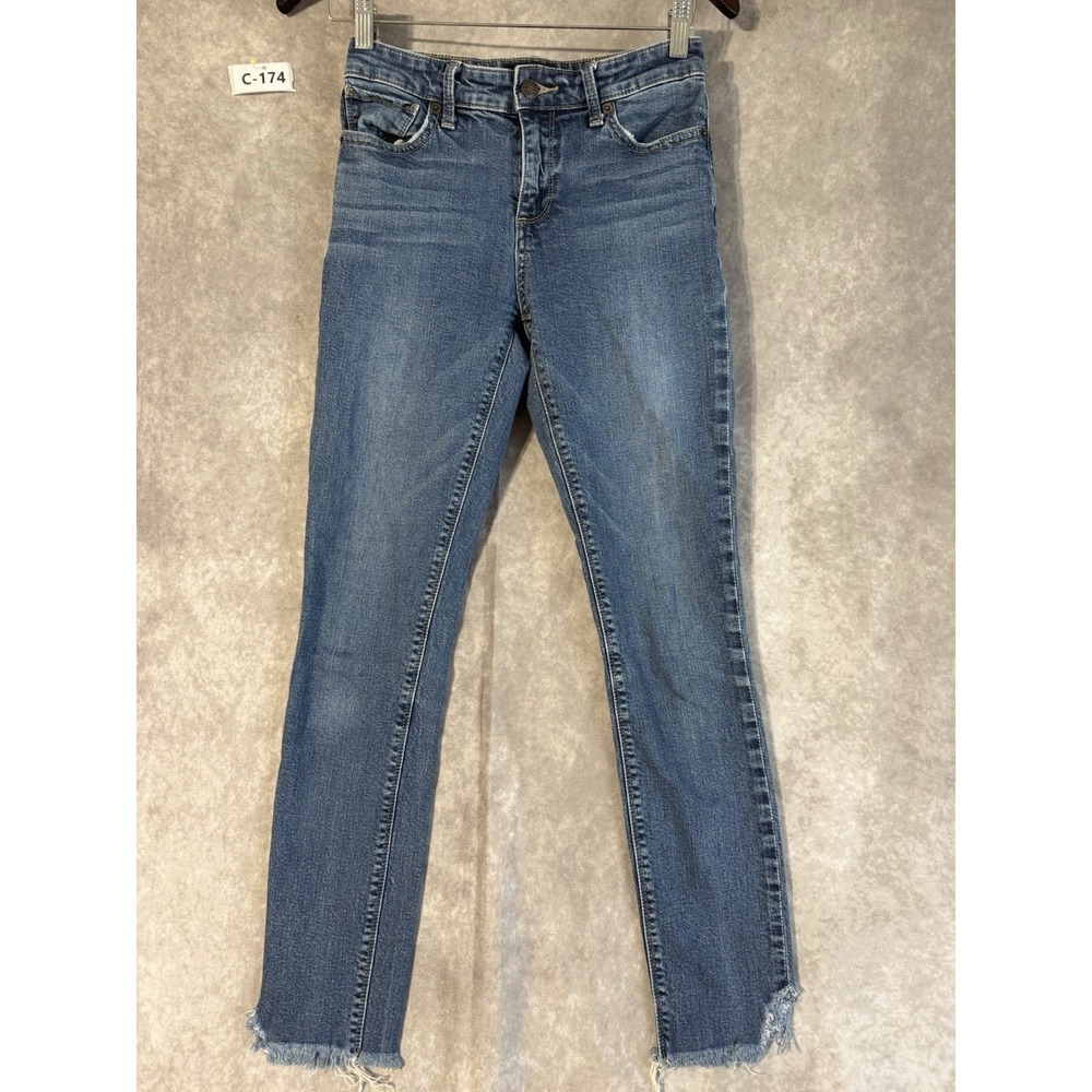 Lucky Brand Ava Skinny Jeans Women's Size 2/ 26 Medium Wash Distressed Ankles